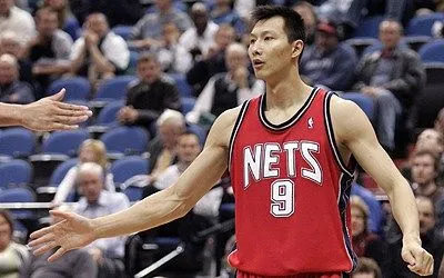 NBA 赛场技术犯规：言语之禁与自律考验